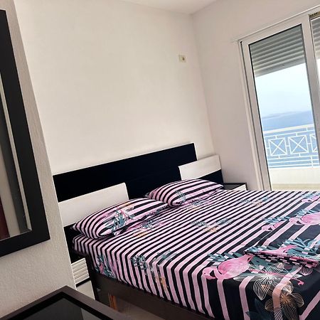 Tini Sea View Apartment Sarandë Exterior foto