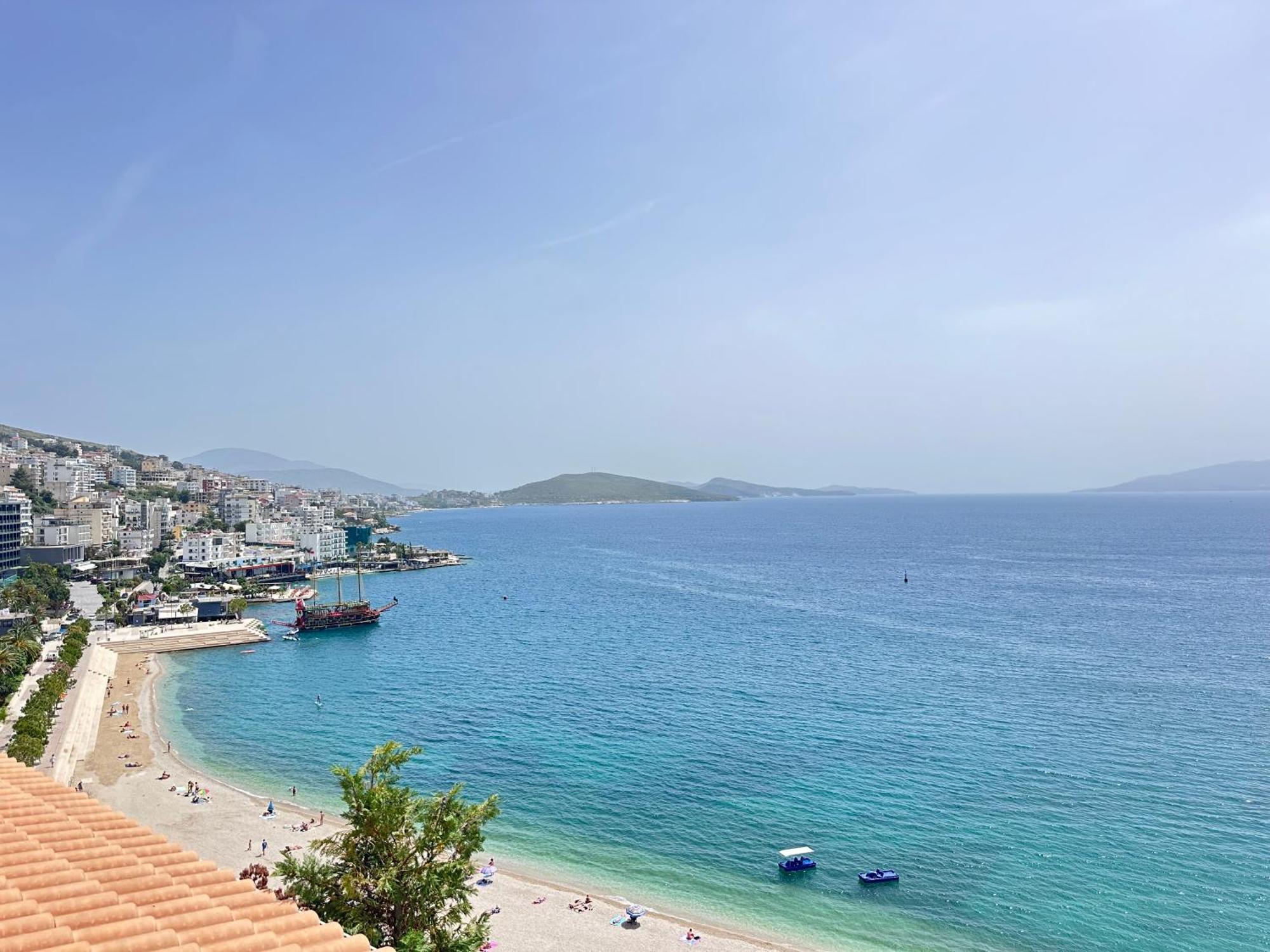 Tini Sea View Apartment Sarandë Exterior foto